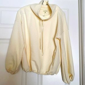 Max studio NWT shirt top